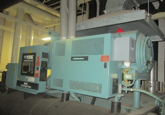 ปั๊มลม,Cooling Tower,Chiller มือสอง สภาพดี