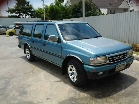 isuzu แวนปี 95 เครื่อง 1JZ ติดแก้สแล้ว ใช้ได้2ระบบ รถสวยสภาพดี พร้อมใช้ ขายไม่แพงครับ