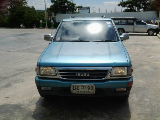 isuzu แวนปี 95 เครื่อง 1JZ ติดแก้สแล้ว ใช้ได้2ระบบ รถสวยสภาพดี พร้อมใช้ ขายไม่แพงครับ