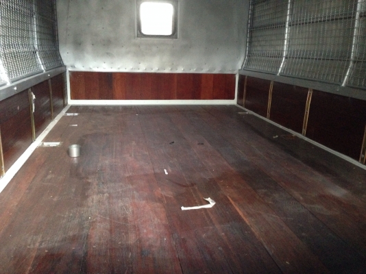 ขายกระบะ พร้อมหลังคา อีซูซุ NKR สี่ล้อใหญ่