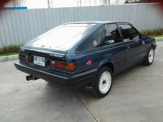 nissan sunnyสามประตู ปี 85 รถสวยสภาพดี