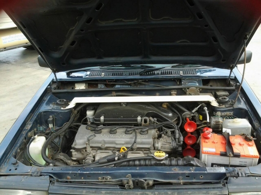 nissan sunnyสามประตู ปี 85 รถสวยสภาพดี