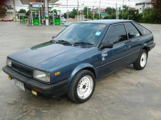 nissan sunnyสามประตู ปี 85 รถสวยสภาพดี