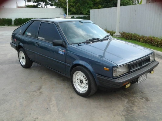 nissan sunnyสามประตู ปี 85 รถสวยสภาพดี