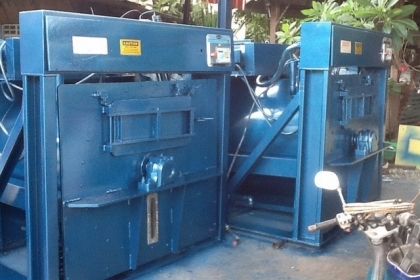 ขายเครื่องซักผ้าอุตสาหกรรมขนาด 250 ปอนด์(เหมา 450,000 บาท)