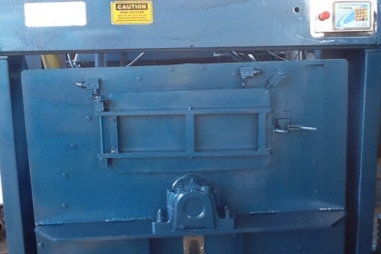 ขายเครื่องซักผ้าอุตสาหกรรมขนาด 250 ปอนด์(เหมา 450,000 บาท)