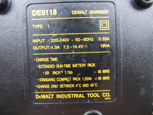 ที่ชาร์ตแบตเตอรี่ DEWALT DE9118 (7.2~14.4V NiCd Charger)