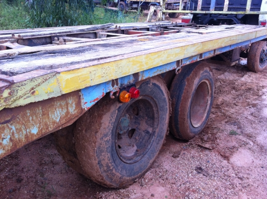 ขายด่วน 10 ล้อเทรนเลอร์หัวยาว วางหัว KT925 เครื่อง 6BB เครื่องดี คัซซีสวย สภาพพร้อมใช้