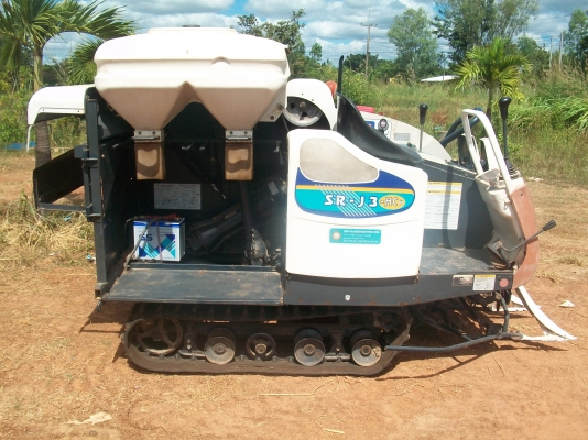 ขายรถเกี่ยวเล็ก ขายรถเกี่ยวเล็ก