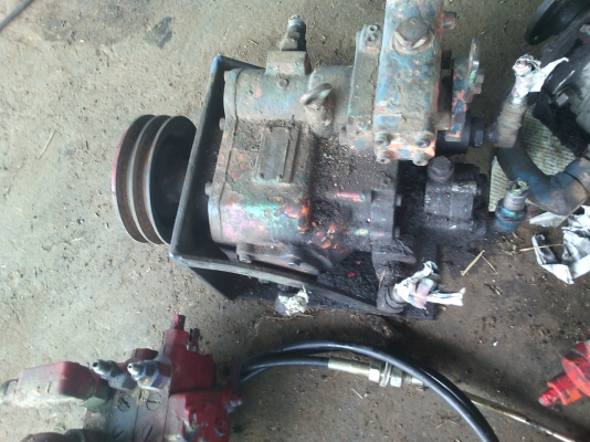 ขายปั้มไฮดรอลิคปั่นหน้าพร้อมมอเตอร์ ขายปั้มไฮดรอลิคปั่นหน้าพร้อมมอเตอร์