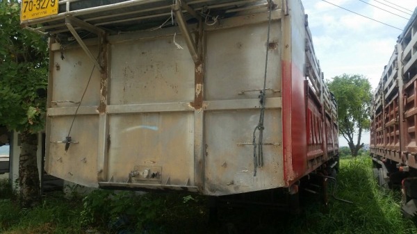 ขายด่วนครับ หางเทรลเลอร ยาว 10.5 เมตร 2 คาน 3 คาน ปี 47 สวยพร้อมใช้ครับ