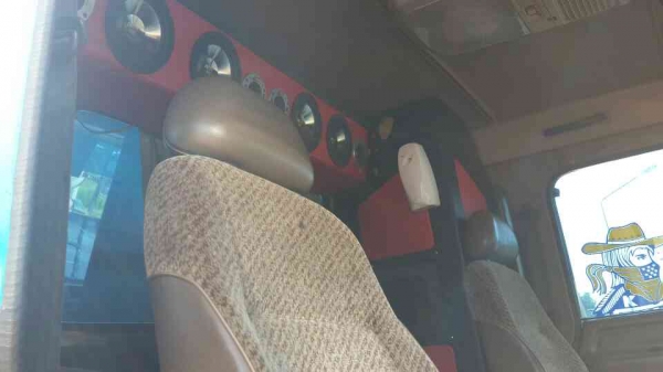 ขายดาวน์ISUZU DECA เครื่อง210แรง ขายดาวน์300000 ส่งงวดละ10047x36งวด เครื่องดี คัชซีดี ภายในสวย แอร์เย็น สภาพพพร้อมใช้งาน สนใจโทร090-8588220คุณนะ  ID:narong498  หรือ www.truck.in.th/498