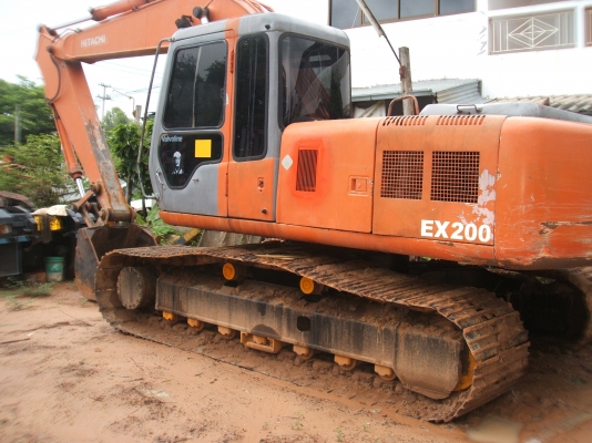 ขายรถแม็คโคร ฮิตาชิ 200-3 สภาพดี ไฟฟ้าครบ เล่มทะเบียนมี สภาพดีพร้อมใช้งาน