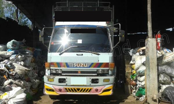 รถบรรทุก 10 ล้อ ISUZU รุ่น ROCKY กระบะรั้วเหล็ก