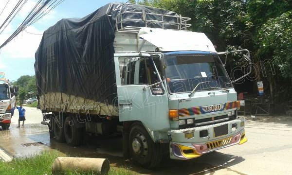 รถบรรทุก 10 ล้อ ISUZU รุ่น ROCKY กระบะรั้วเหล็ก