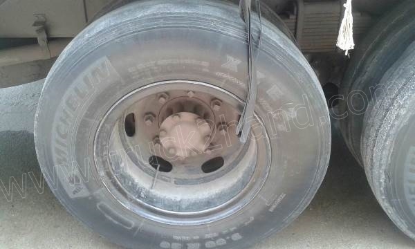 รถบรรทุก 10 ล้อ ISUZU รุ่น ROCKY กระบะรั้วเหล็ก