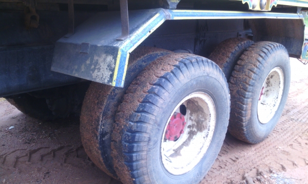 MITSUBISHI  FN527 10 ล้อ 2 เพลา ดัมพ์ กระบะอลูมิเนียม มีระบบลากจูง