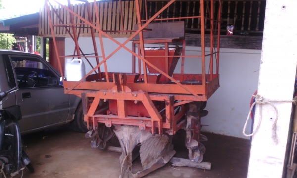 หางปลูกอ้อย ก.แสงยนต์ แบบร่องคู่ ระยะ 40 ซม.