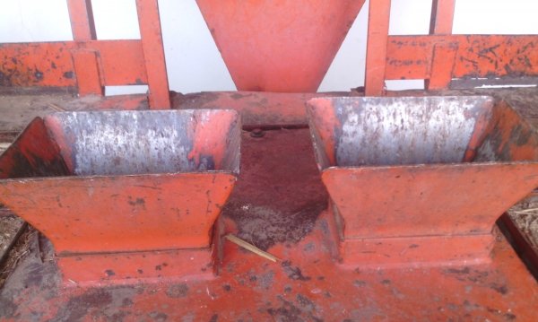 หางปลูกอ้อย ก.แสงยนต์ แบบร่องคู่ ระยะ 40 ซม.