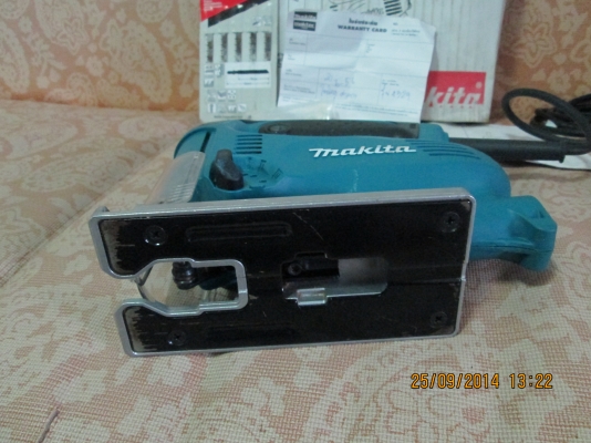 ขายเลื่อยจิกซอร์ makita รุ่น 4329 มือสอง ของแท้ครับ