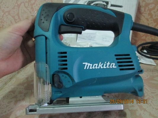 ขายเลื่อยจิกซอร์ makita รุ่น 4329 มือสอง ของแท้ครับ