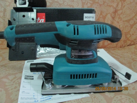 ขายเครื่องขัดกระดาษ makita 3710 มือ สอง ของแท้ครับ