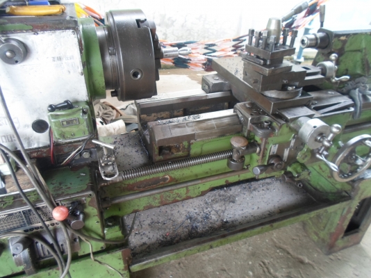 เครื่องกลึง 5 ฟุต 2 เพลา เกียร์บล็อก กลึงเกลียว เดินฟิต ปาดหน้าได้ 56,000