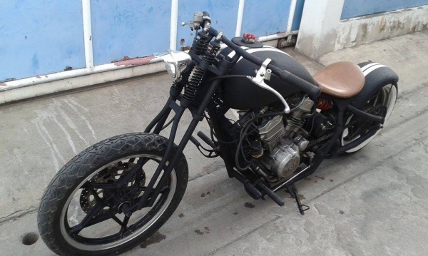 งานสร้างแนว old school 400cc. หน้าสปริงเกอร์ เฟรมใหม่