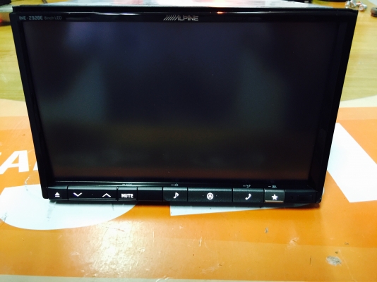 ขายวิทยุ ALPINE รุ่น INE-Z928E จอ 8&quot;ตัวTOP สุดสภาพสวยมาก