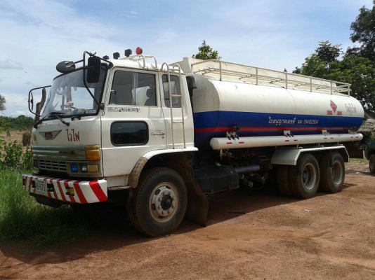 ขายถังน้ำมัน16,000ลิตร สภาพพร้อมใช้งาน สนใจโทร090-8588220คุณนะ ID:narong498 หรือwww.truck.in.th/498