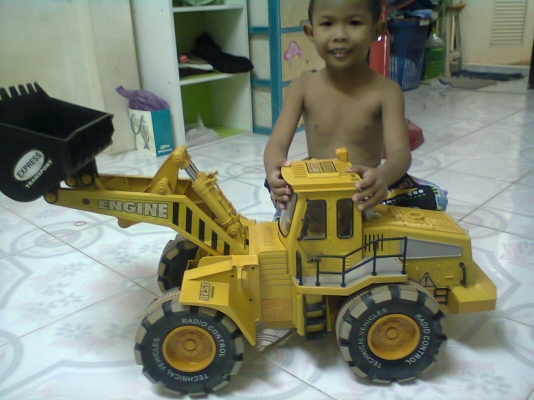 รถเด็กแบ็ลคโฮ คันใหญ่