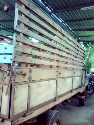 รถอีแต๋น