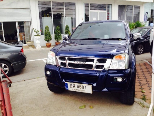 ขายรถกระบะ ราคา 320000 บาท ราคาคุยกันได้ สนใจโทร 084-6636209 และ 090-5561220