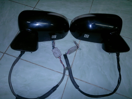 กระจกมองข้าง JAZZ ไฟเลี้ยวมุมสภาพสวยกิ๊ก ของแท้ ญี่ปุ่่นมือสอง