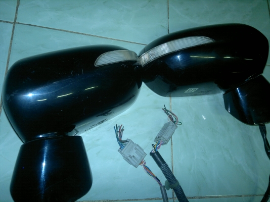 กระจกมองข้าง JAZZ ไฟเลี้ยวมุมสภาพสวยกิ๊ก ของแท้ ญี่ปุ่่นมือสอง