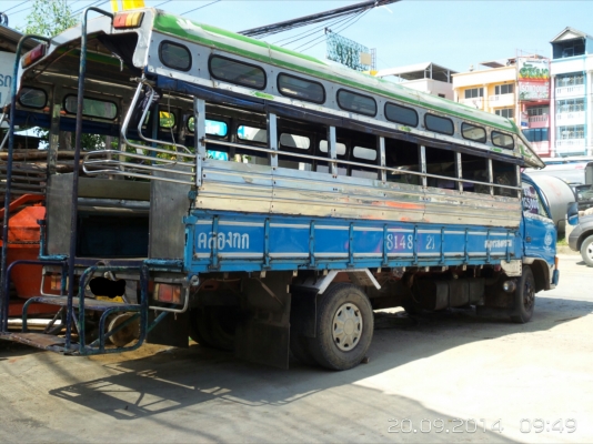 ขายรถหกล้อสองแถว เครื่อง 100 แรง ขายตามสภาพ