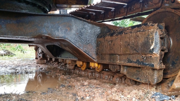 ขายแบคโฮ Kobelco SK200 Mark 3 รถพร้อมใช้งาน แอร์เย็น ปั้มดี โซ่ยังเหลือเยอะ ใบแทร็คครบ ช่วงล่างดี