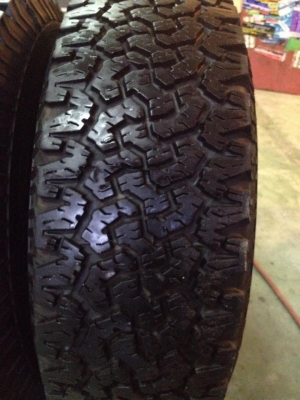ขายยาง BF GOODRICH ALLTERRAIN 265-75-16 ปี11 ดอกหนาๆสวยๆ พร้อมล้อ ครับ ขายยาง BF GOODRICH ALLTERRAIN 265-75-16 ปี11 ดอกหนาๆสวยๆ พร้อมล้อ ครับ