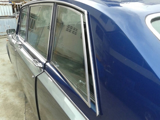 ขายรถแดมเล่อร์ 420 ลีมูซีน