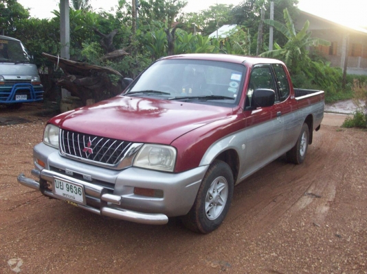 กระบะสภาพสวยมาก เครื่อง 2.8 ปี  03  พร้อมใช้งาน มาก่อนใด้ก่อนครับ รถบางทั้งคัน