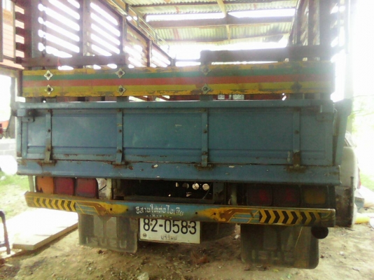 รถหกล้อ isuzu รุ่น npr 110 มี fหน้า มี fหลัง 360000 รถหกล้อ isuzu รุ่น npr 110 มี fหน้า มี fหลัง 360000