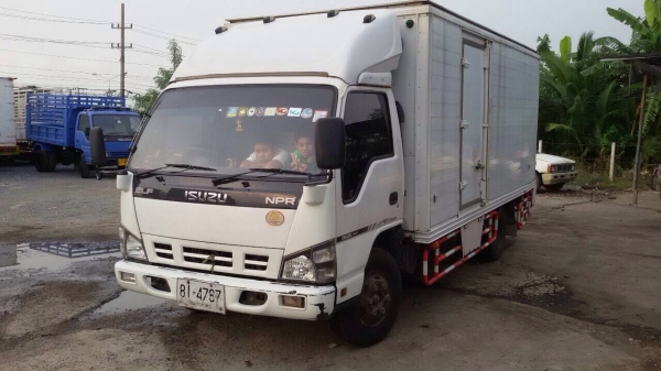 6ล้ออีซูซุNPR/130HPยาว5เมตร