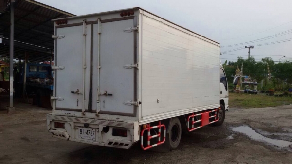 6ล้ออีซูซุNPR/130HPยาว5เมตร