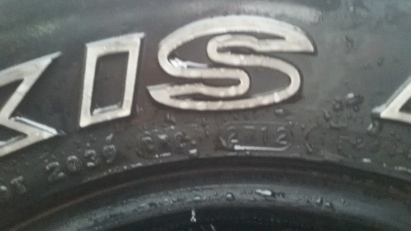 ขายยาง 255 70 15ปี12ชุดละ5500