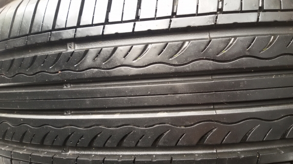 ขายยาง215 50 17ปี13ชุดละ4800