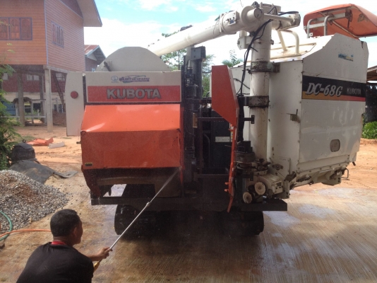 ขายรถเกี่ยวข้าวพร้อมรถไถ่แถมรถพ่วงพร้อม