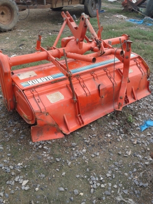 รถคูโต้า30แรง