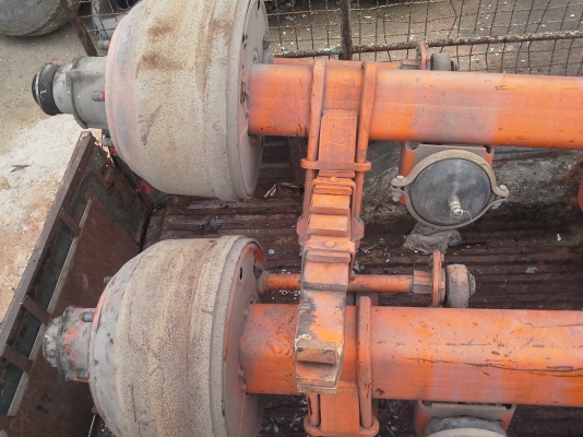 เพลา york พร้อมเเหนบ 3 นิ้ว