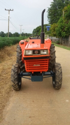 ขายครับ KUBOTA L1-24 เครื่องดี เกียร์ดี ครับ สภาพพร้อมใช้งาน ครับ