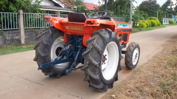 ขายครับ KUBOTA L1-24 เครื่องดี เกียร์ดี ครับ สภาพพร้อมใช้งาน ครับ